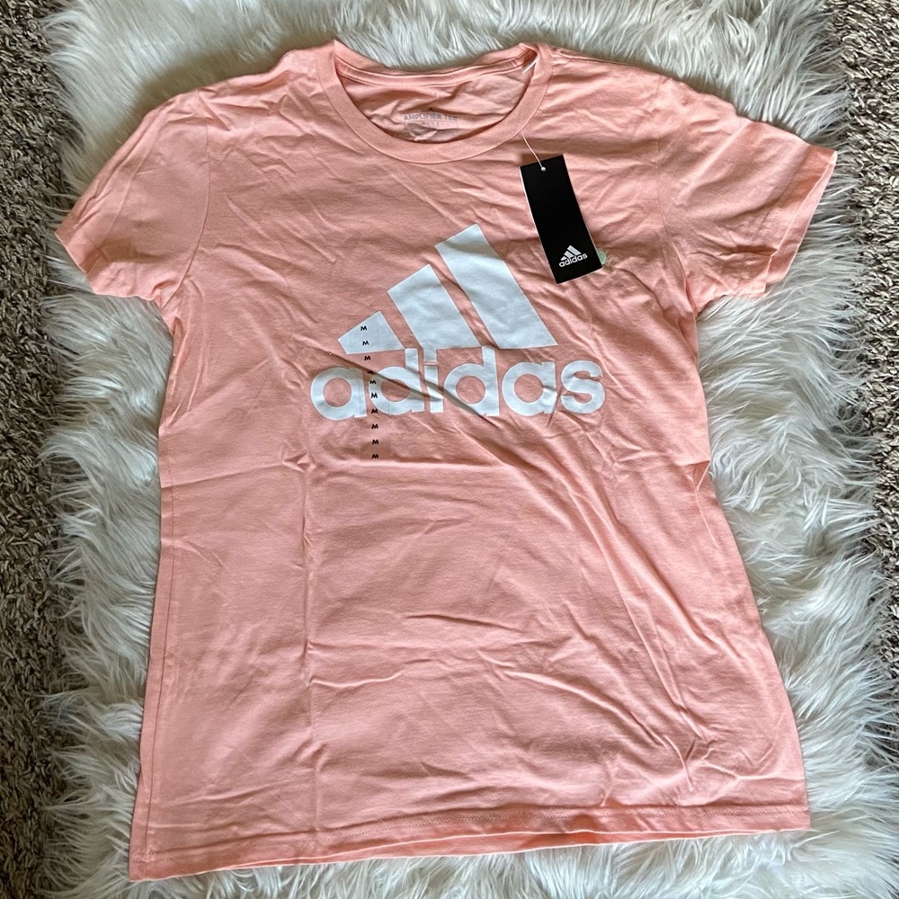 Peach Adidas Shirt 🌸🤍